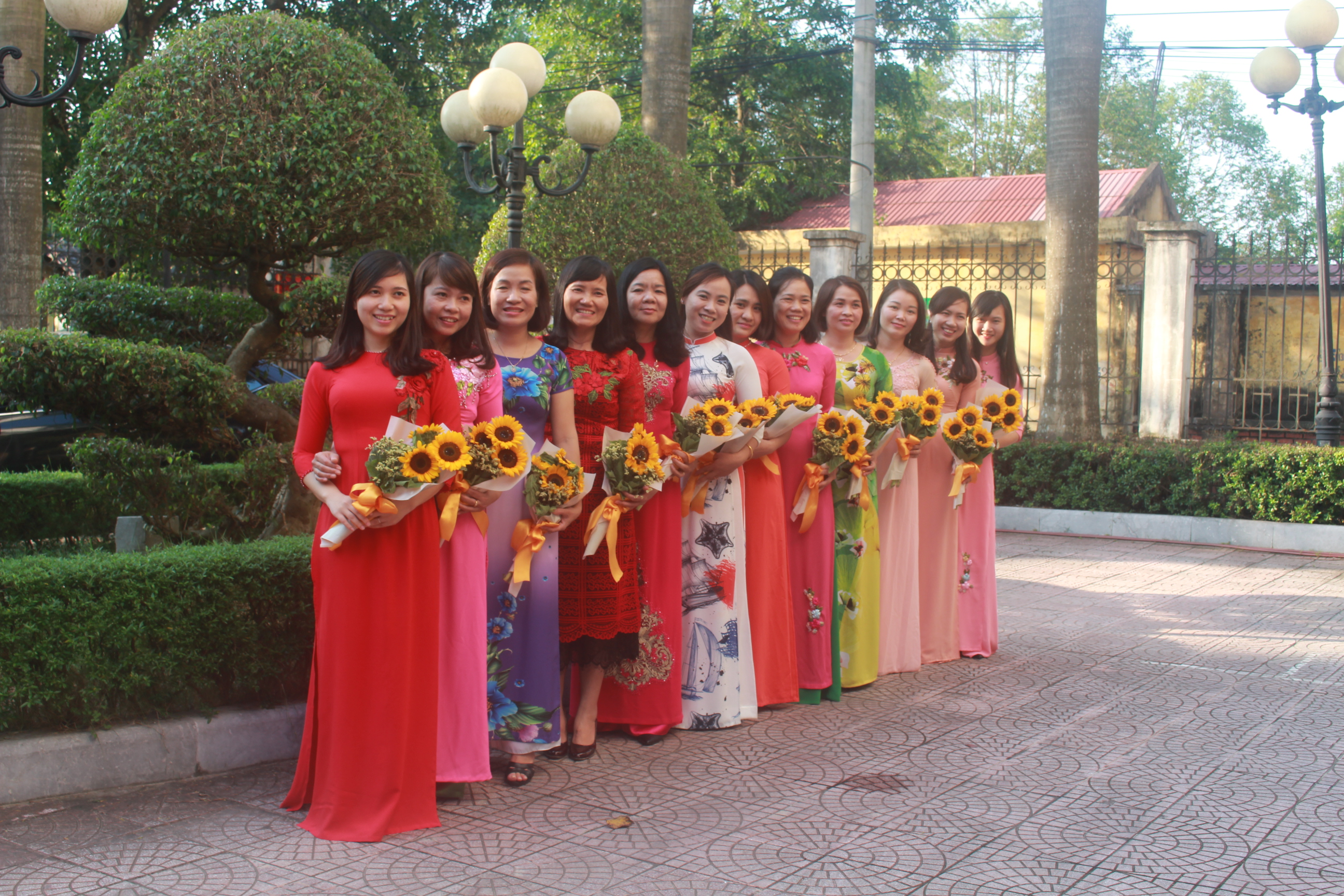 ảnh lưu niệm nhân ngày 20/10